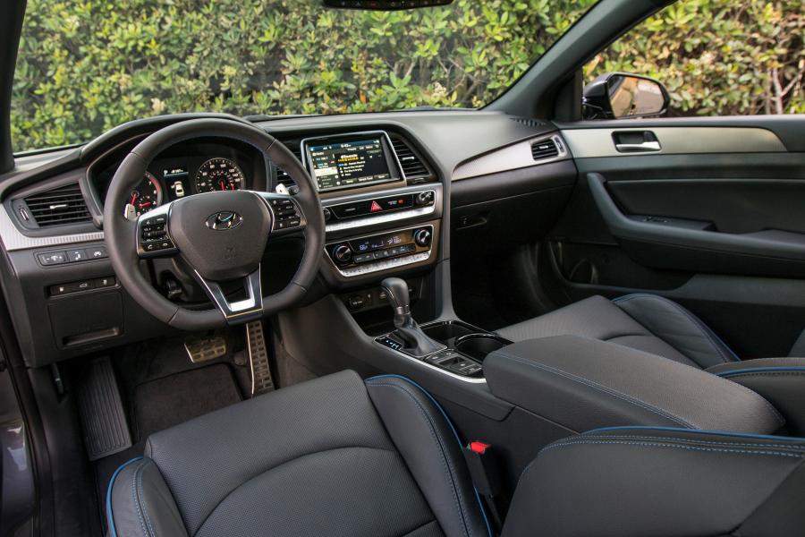 Торпедо Hyundai Sonata 2.0T 2017 года  (NA) (фото 23 из 40)
